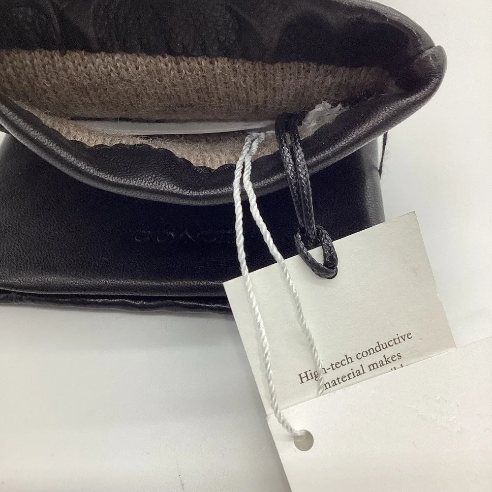 2150. Coach Black Leather Signature Insignia Gloves Size XS/S
